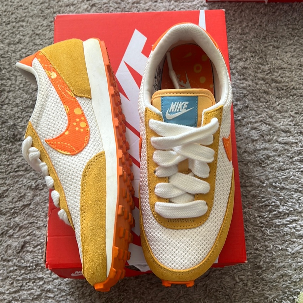 Orange Nike waffle trainer womens 7